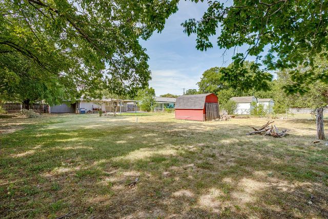 204 W Northern Avenue, Saginaw, TX 76179