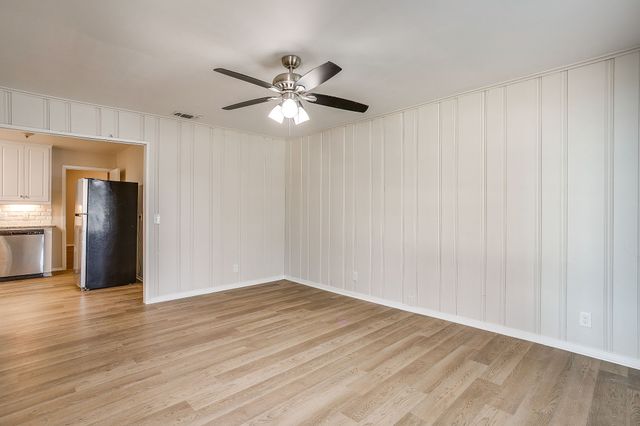 204 W Northern Avenue, Saginaw, TX 76179