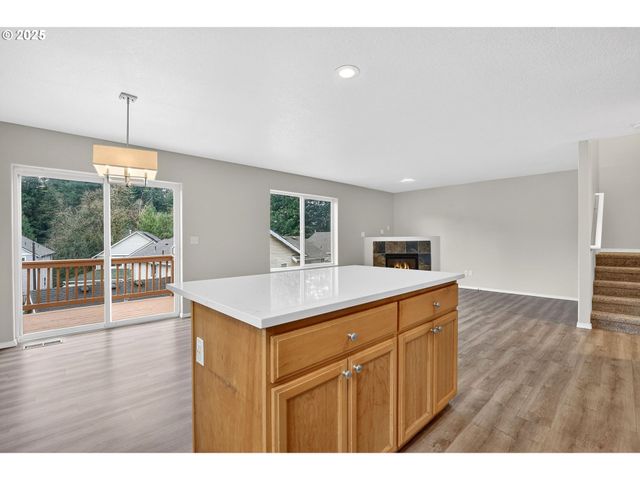 38420 MILLER St, Sandy, OR 97055