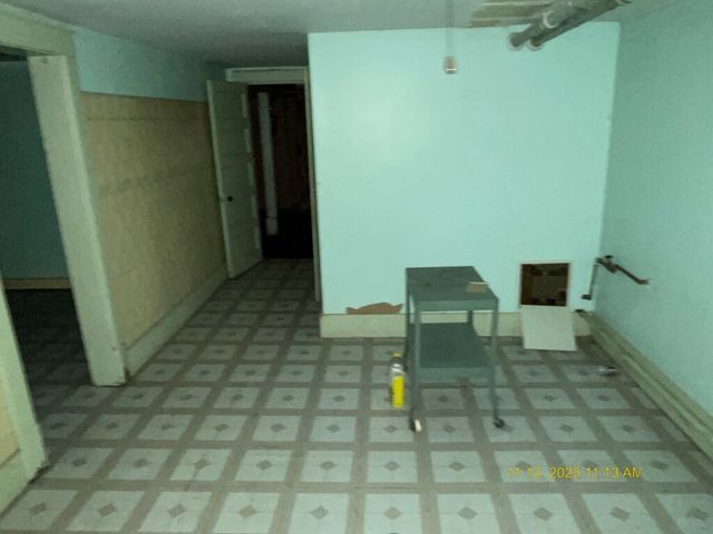 8148 S Brandon Avenue, Chicago, IL 60617