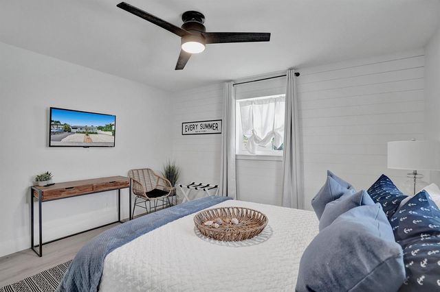 1969 NE 5th Street 1-2, Deerfield Beach, FL 33441