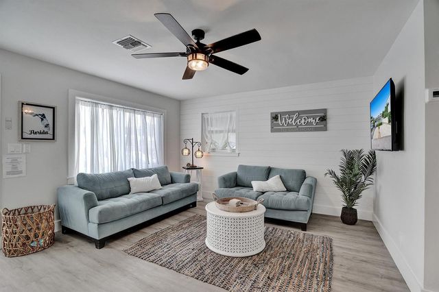 1969 NE 5th Street 1-2, Deerfield Beach, FL 33441