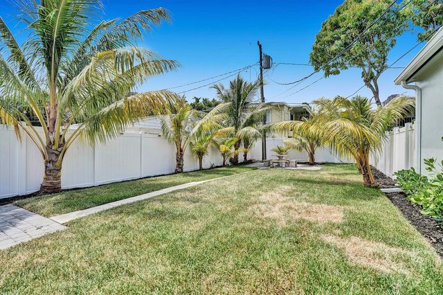 1969 NE 5th Street 1-2, Deerfield Beach, FL 33441