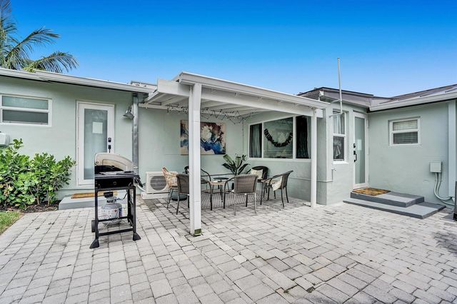 1969 NE 5th Street 1-2, Deerfield Beach, FL 33441