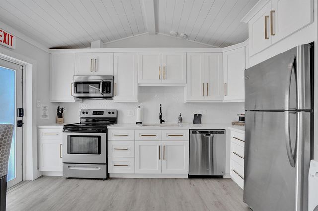 1969 NE 5th Street 1-2, Deerfield Beach, FL 33441