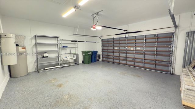 3763 Oak Ridge Cir, Weston, FL 33331