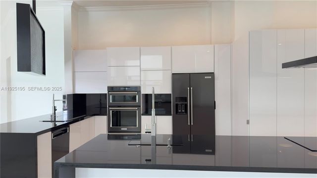 3763 Oak Ridge Cir, Weston, FL 33331