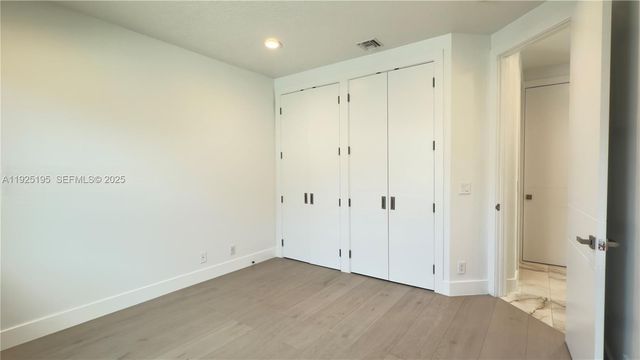 3763 Oak Ridge Cir, Weston, FL 33331