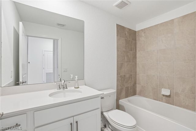 15375 Green Acres AVE 2217, Babcock Ranch, FL 33982