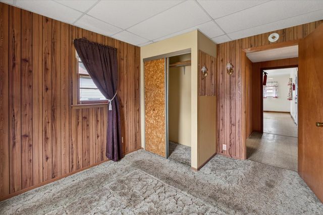 199 E Wilson Avenue, Machesney Park, IL 61115