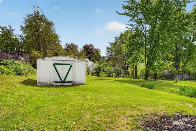 199 E Wilson Avenue, Machesney Park, IL 61115