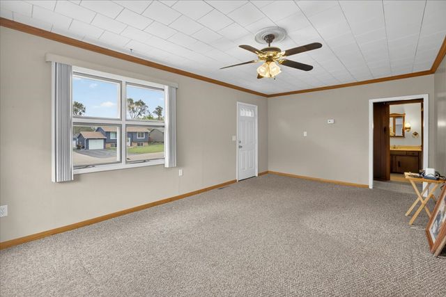 199 E Wilson Avenue, Machesney Park, IL 61115