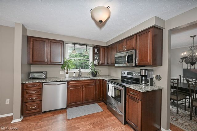 936 Smokerise Drive, Medina, OH 44256