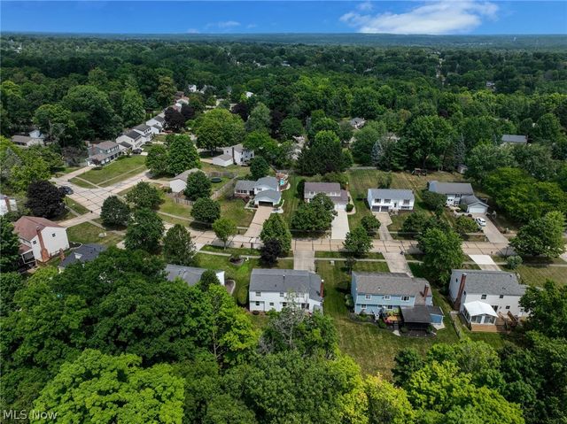 936 Smokerise Drive, Medina, OH 44256