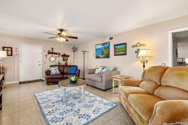 7500 Callaghan Rd Apt 263, San Antonio, TX 78229