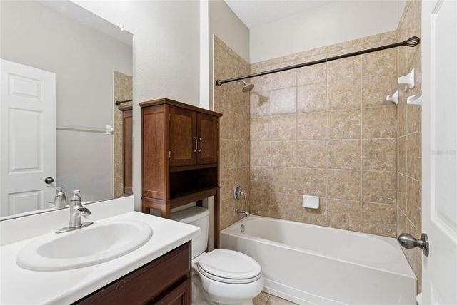 11133 WEMBLEY LANDING DRIVE, Lithia, FL 33547