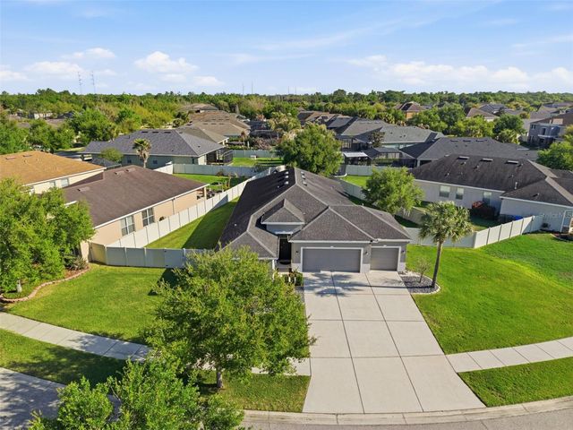 11133 WEMBLEY LANDING DRIVE, Lithia, FL 33547