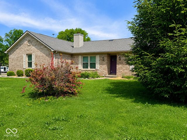 152 E 300 S, Crawfordsville, IN 47933