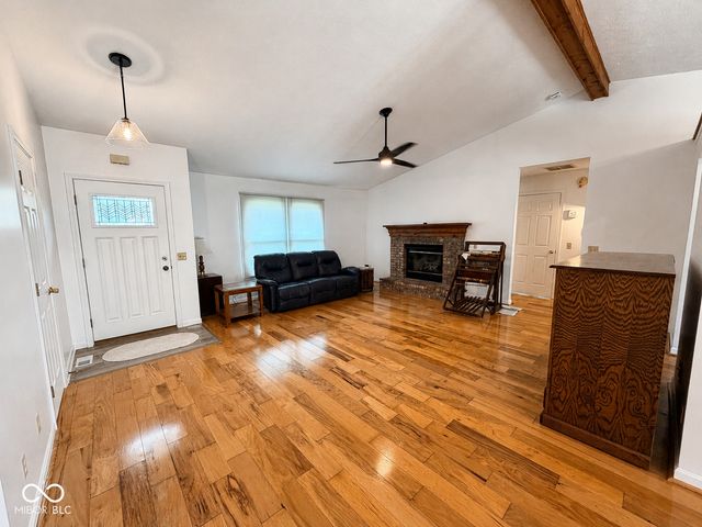152 E 300 S, Crawfordsville, IN 47933