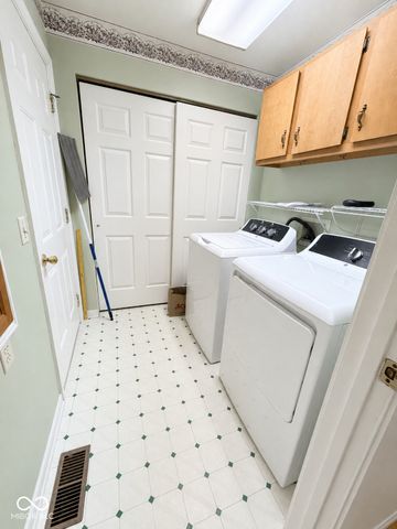 152 E 300 S, Crawfordsville, IN 47933