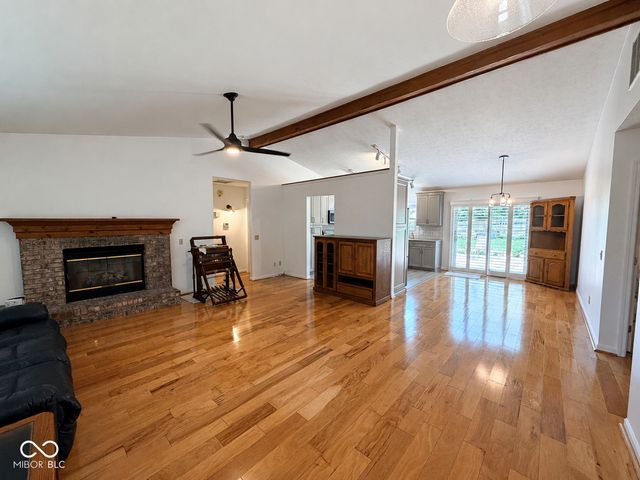 152 E 300 S, Crawfordsville, IN 47933