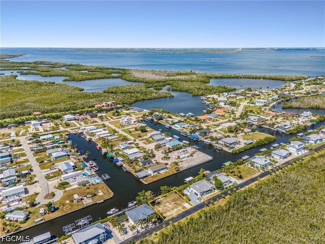 2936 Buttonwood Key CT, St James City, FL 33956
