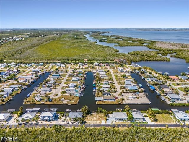 2936 Buttonwood Key CT, St James City, FL 33956