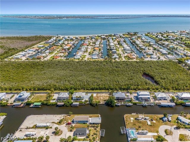 2936 Buttonwood Key CT, St James City, FL 33956