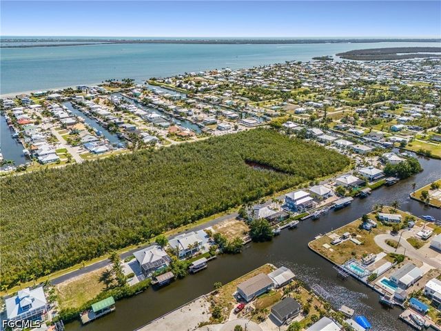 2936 Buttonwood Key CT, St James City, FL 33956