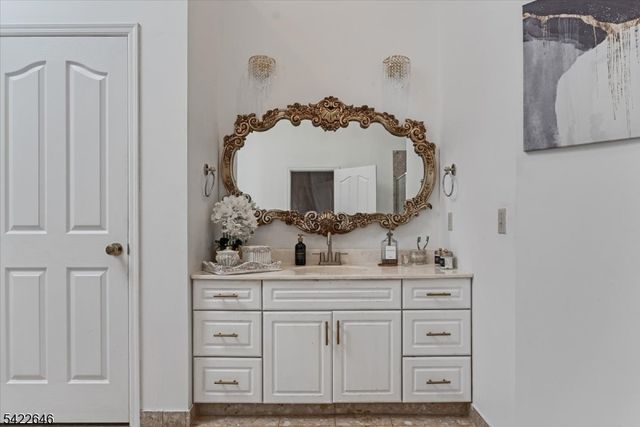 25 Starrett Ct, Sparta Twp., NJ 07871