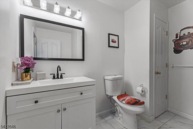 25 Starrett Ct, Sparta Twp., NJ 07871