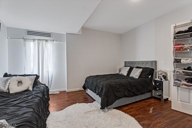 25 Starrett Ct, Sparta Twp., NJ 07871