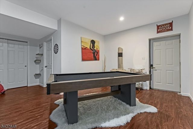 25 Starrett Ct, Sparta Twp., NJ 07871