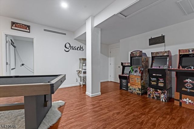 25 Starrett Ct, Sparta Twp., NJ 07871