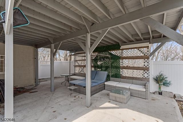 25 Starrett Ct, Sparta Twp., NJ 07871