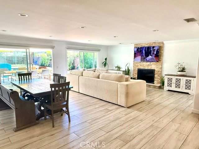 5420 Parkmor, Calabasas, CA 91302