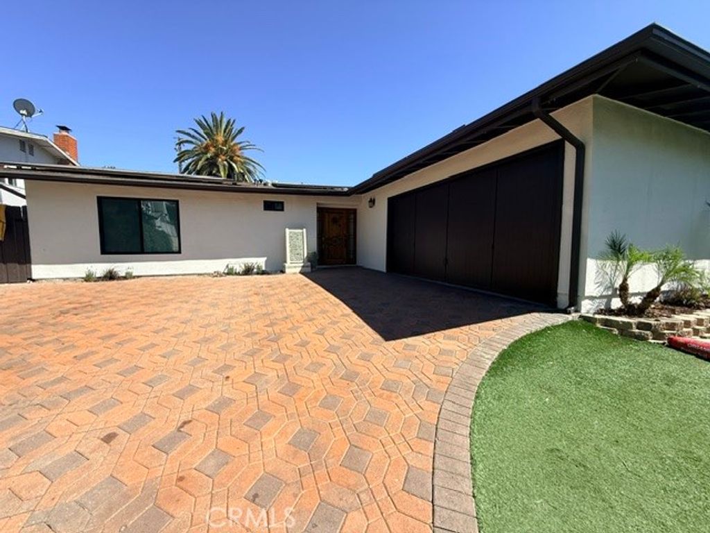 5420 Parkmor, Calabasas, CA 91302