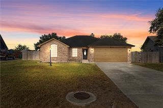 229 Wise Ave, Orange Grove, TX 78372