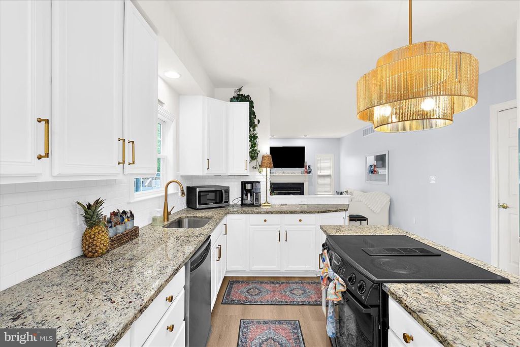 Image 16 of property listing at 705 DAVOL RD, Stevensville, MD 21666