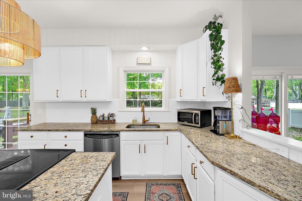 Image 17 of property listing at 705 DAVOL RD, Stevensville, MD 21666