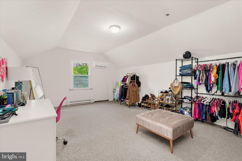 Image 32 of property listing at 705 DAVOL RD, Stevensville, MD 21666