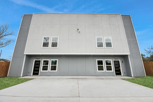 7412 Carver Road A, Houston, TX 77088