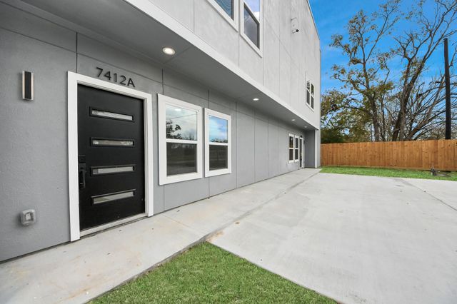 7412 Carver Road A, Houston, TX 77088