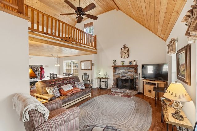 1914 Creekstone Lane, Young Harris, GA 30582