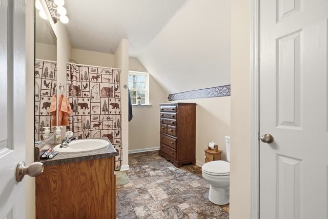 1914 Creekstone Lane, Young Harris, GA 30582