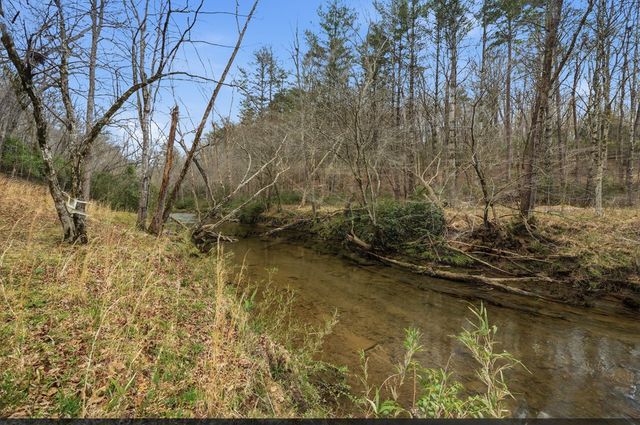 1914 Creekstone Lane, Young Harris, GA 30582