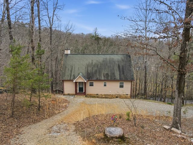 1914 Creekstone Lane, Young Harris, GA 30582