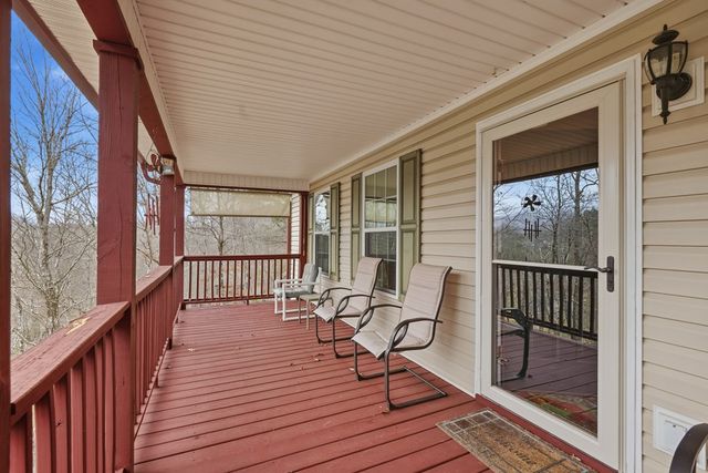 1914 Creekstone Lane, Young Harris, GA 30582