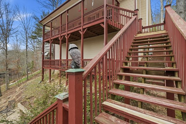 1914 Creekstone Lane, Young Harris, GA 30582