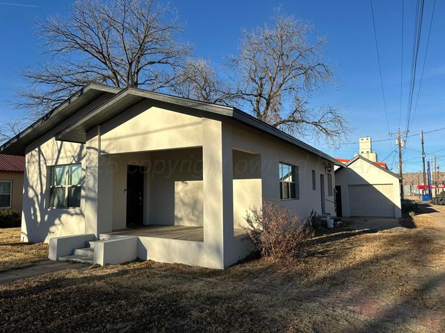 310 W 3rd Street, Clarendon, TX 79068